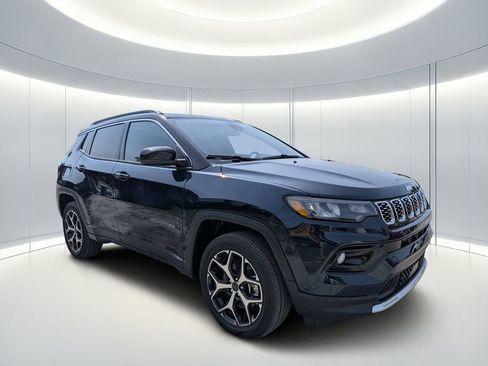 New 2026 Jeep Compass Limited w/ Sun, Sound & Navigation Group AWD/4WD image 1