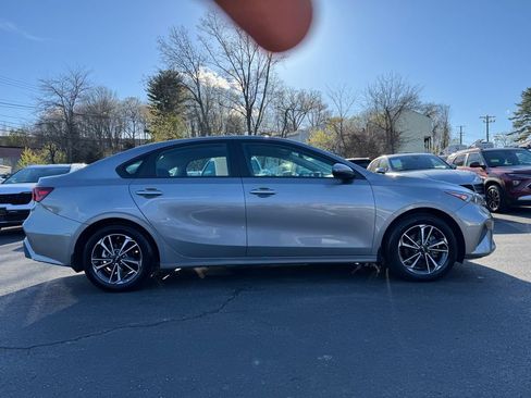 Used 2023 Kia Forte LXS w/ LXS Technology Package FWD image 10