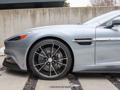 Used 2014 Aston Martin Vanquish Coupe image 4