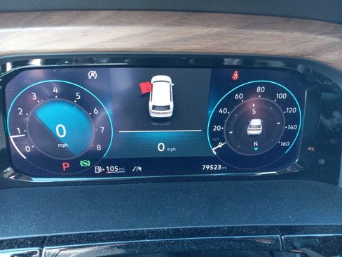 Used 2024 Volkswagen Atlas SE AWD/4WD image 6