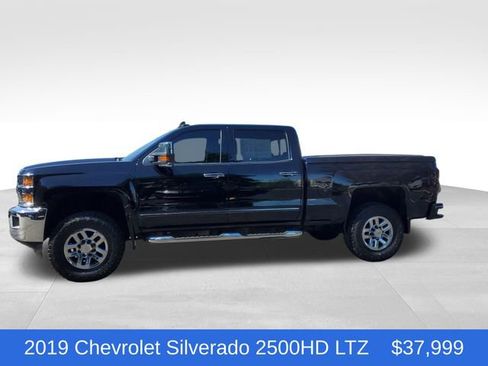 Used 2019 Chevrolet Silverado 2500 LTZ AWD/4WD image 2