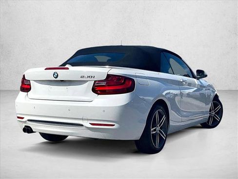 Used 2017 BMW 230i Convertible image 2