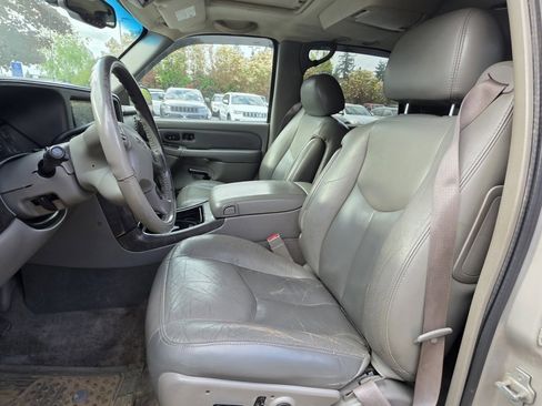 Used 2006 GMC Yukon Denali AWD/4WD image 7