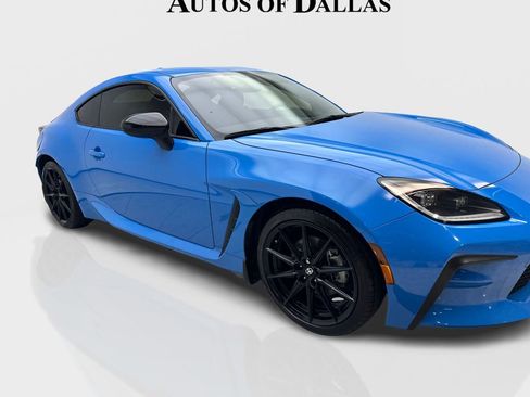 Used 2023 Toyota GR86 Premium RWD image 12