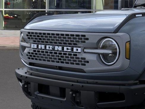 New 2025 Ford Bronco Badlands image 19