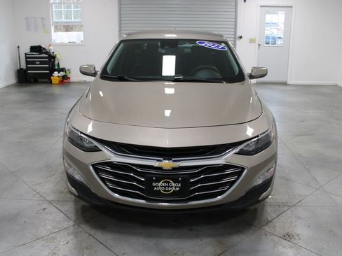 Used 2023 Chevrolet Malibu LT image 3