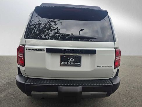 Used 2025 Toyota Land Cruiser image 4
