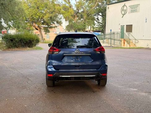 Used 2018 Nissan Rogue SV FWD image 6