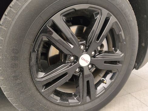Used 2018 GMC Terrain SLE FWD image 31