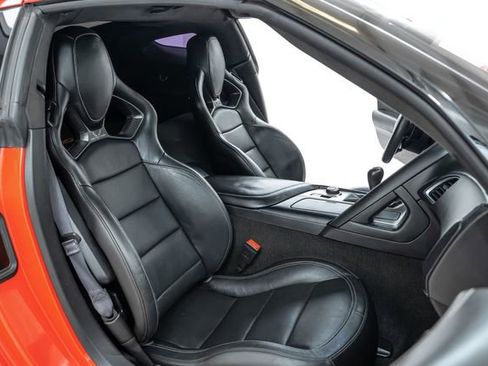 Used 2015 Chevrolet Corvette Z06 w/ 3LZ Preferred Equipment Group image 26
