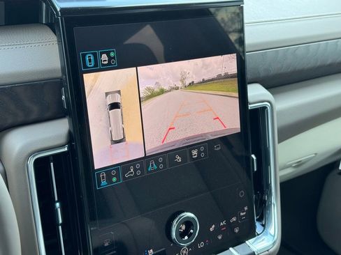 New 2025 GMC Yukon XL Denali w/ Denali Reserve Package image 35