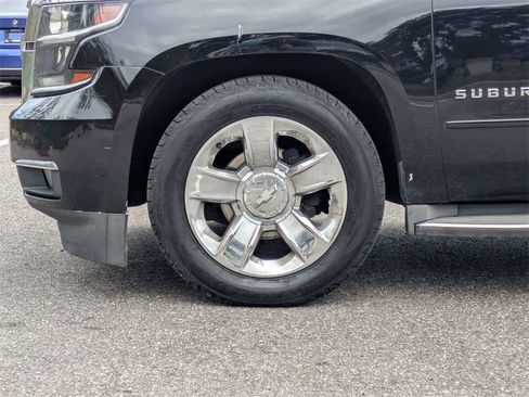 Used 2015 Chevrolet Suburban LTZ image 10
