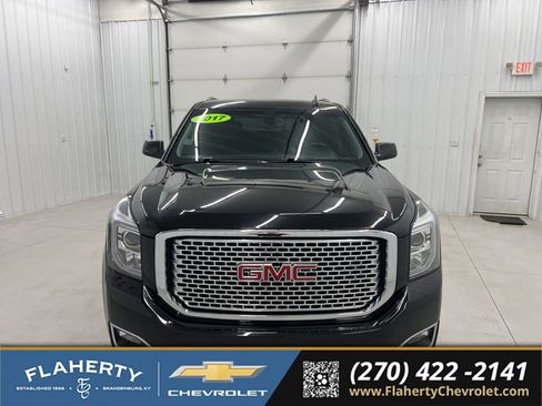 Used 2017 GMC Yukon SLE w/ SLE Value Package AWD/4WD image 7