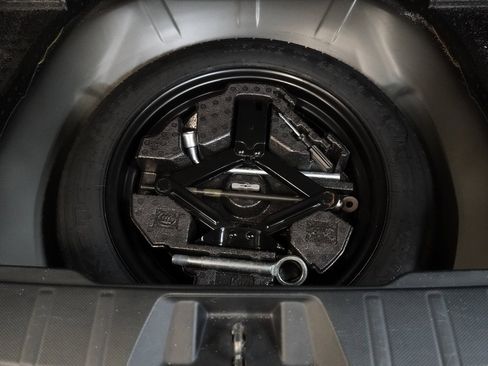 Used 2020 Subaru Forester Limited image 12