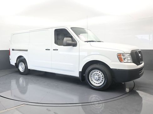 Used 2020 Nissan NV 1500 S image 8