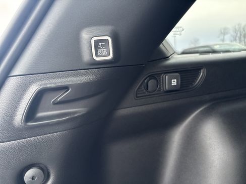 New 2025 Jeep Grand Cherokee Laredo X w/ Luxury Tech Group I image 13