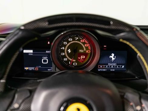 Used 2017 Ferrari 488 GTB RWD image 19