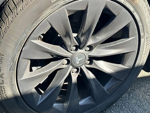 Used 2019 Tesla Model X 100D image 6