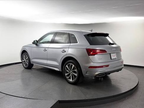 Used 2023 Audi Q5 2.0T Premium w/ Convenience Package AWD/4WD image 6