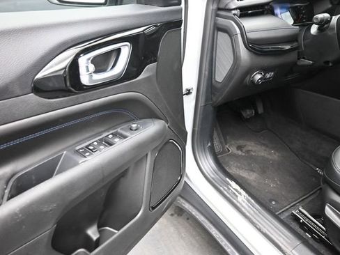 New 2026 Jeep Compass Latitude AWD/4WD image 14