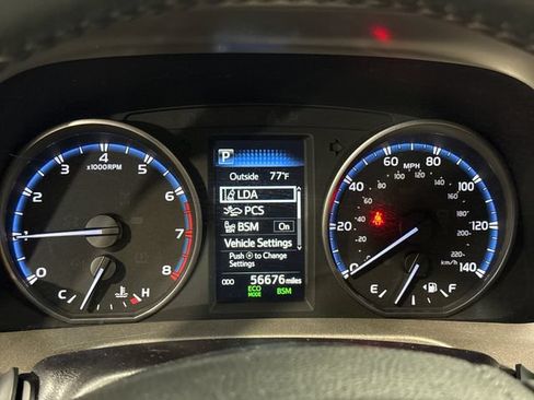 Used 2018 Toyota RAV4 XLE w/ Plus Extra Value Package AWD/4WD image 14
