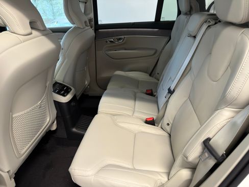 New 2026 Volvo XC90 T8 Ultra w/ Protection Package Premier image 28