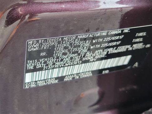 Used 2018 Toyota RAV4 LE image 18