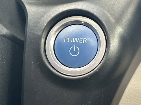 Used 2024 Toyota Sienna XLE image 35