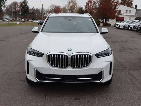 Used 2026 BMW X5 xDrive40i image 2