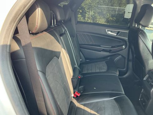 Used 2022 Ford Edge ST-Line AWD/4WD image 19