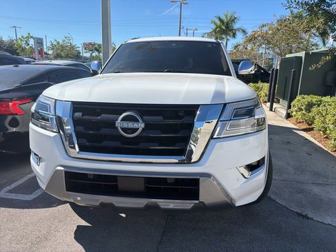 Used 2022 Nissan Armada Platinum image 2