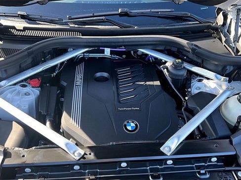 Used 2022 BMW X5 sDrive40i w/ Premium Package image 32