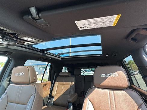 New 2026 Chevrolet Tahoe High Country AWD/4WD image 35