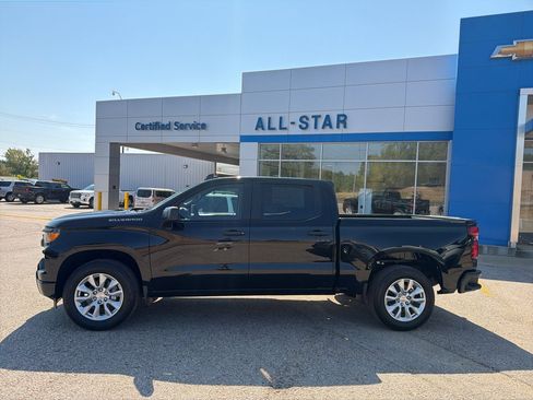 New 2026 Chevrolet Silverado 1500 Custom RWD image 4
