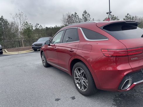 Used 2022 Genesis GV70 2.5T w/ Select Package image 5