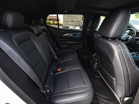 New 2026 Chevrolet Equinox EV LT w/ LPO, Blackout Package image 15