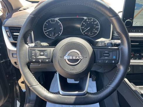 Used 2023 Nissan Rogue SL w/ SL Premium Package FWD image 13