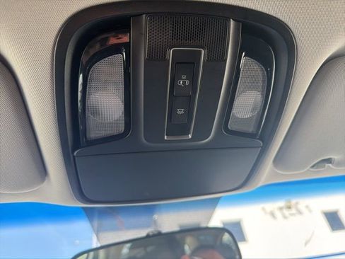 Used 2020 Kia Sorento LX image 26