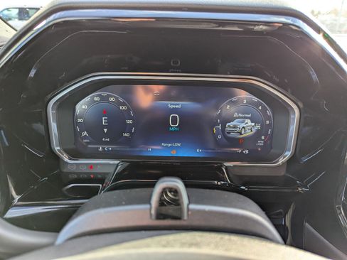 New 2026 Chevrolet Silverado 1500 High Country w/ Midnight Edition image 17