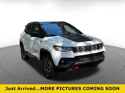 Used 2025 Jeep Compass Trailhawk