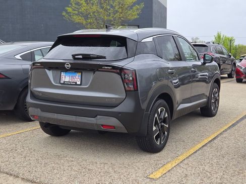 Used 2026 Nissan Kicks SV w/ SV Premium Package AWD/4WD image 7