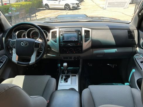 Used 2014 Toyota Tacoma PreRunner RWD image 16