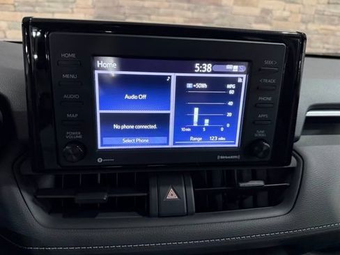 Used 2020 Toyota RAV4 XLE w/ XLE Grade Weather Package AWD/4WD image 21