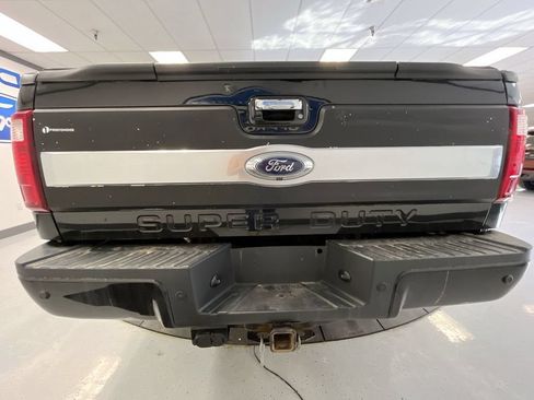 Used 2015 Ford F250 Platinum AWD/4WD image 7
