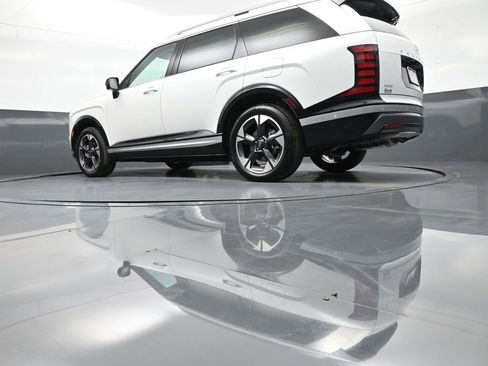 Used 2026 Hyundai Palisade Limited image 39