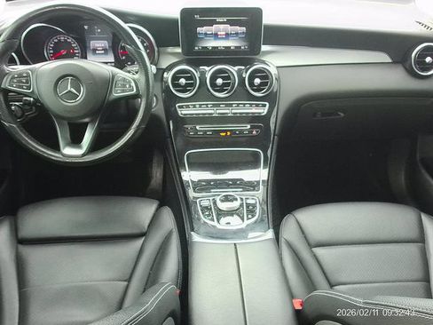 Used 2017 Mercedes-Benz GLC 300 4MATIC image 6