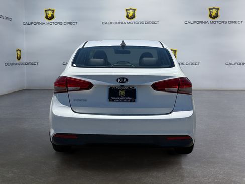 Used 2017 Kia Forte LX w/ LX Popular Package FWD image 4