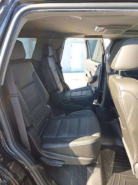 Used 2019 GMC Yukon Denali w/ Denali Ultimate Package AWD/4WD image 16