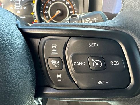 Certified 2025 Jeep Wrangler Unlimited Rubicon AWD/4WD image 30