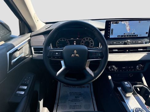 New 2026 Mitsubishi Outlander SE FWD image 23